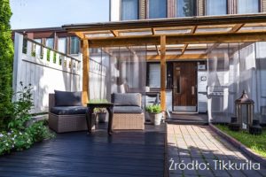 Tikkurila Valtti Plus Terrace Oil_kolor czarny; Tikkurila Valtti Guard; Tikkurila Valtti Color Aqua_kolor 5051 Naturalne piękno drewna na wiosnę